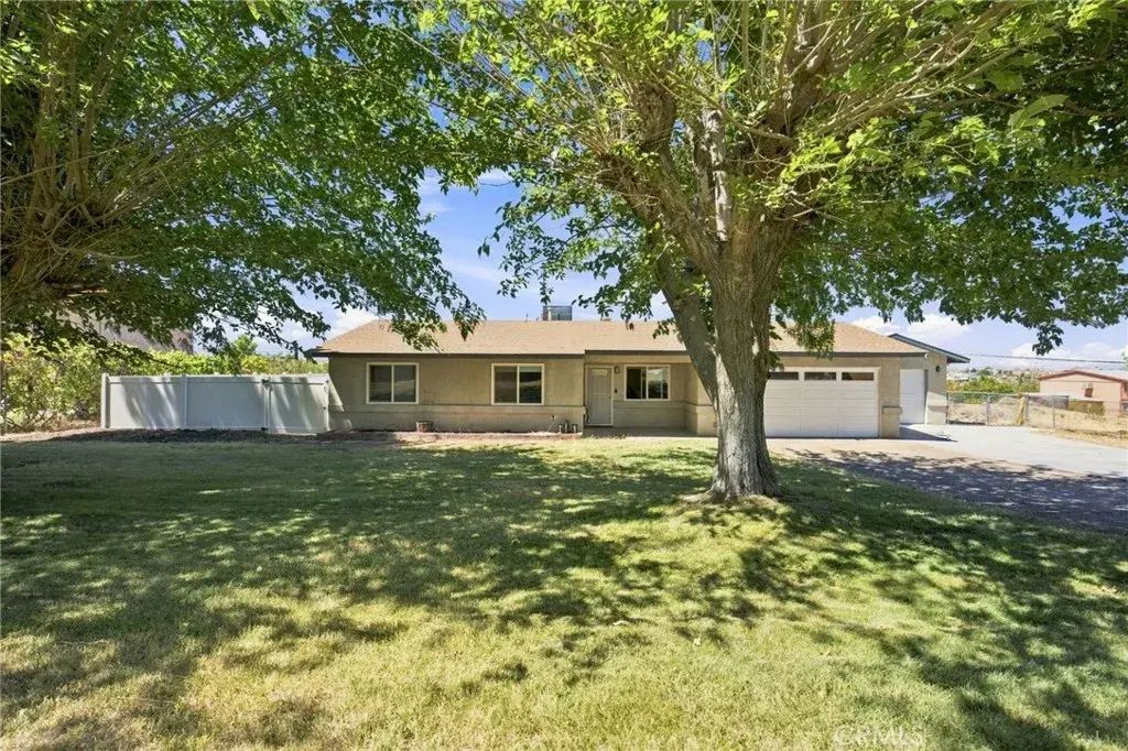 15906 Heatherdale, Victorville