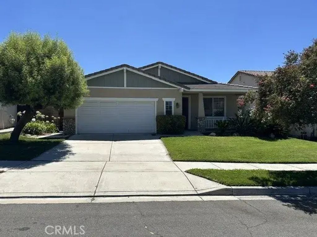34563 Yale, Yucaipa