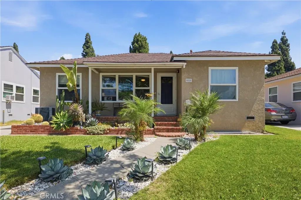 5528 Briercrest, Lakewood