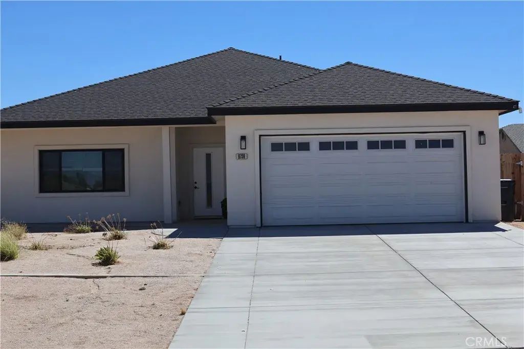 9736 Nipa Ave, California City