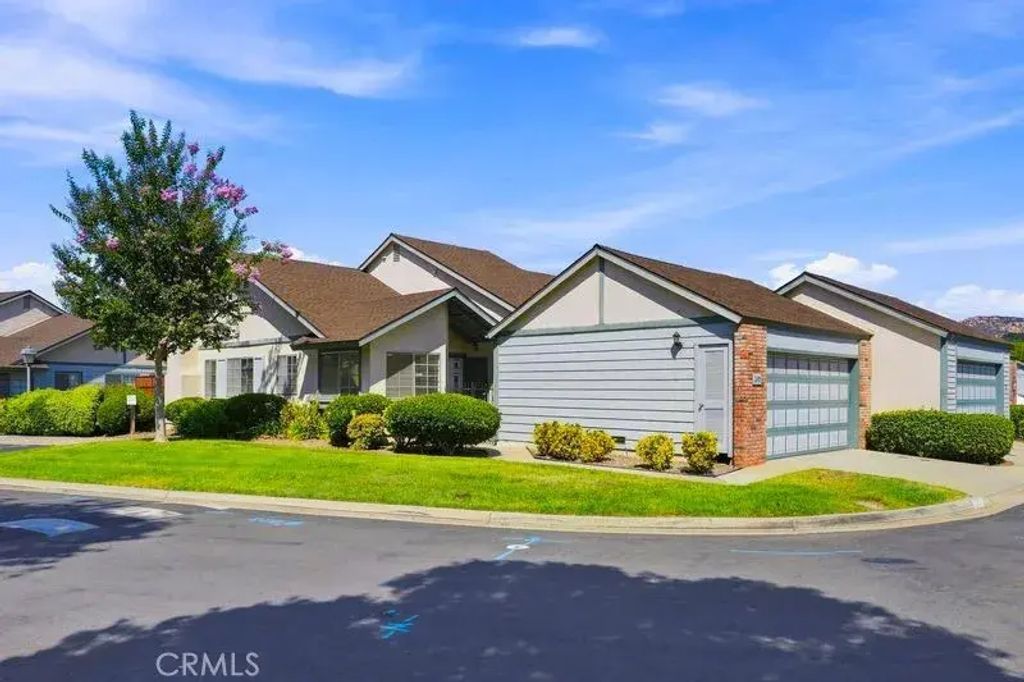 2412 Turnbridge Glen, Escondido