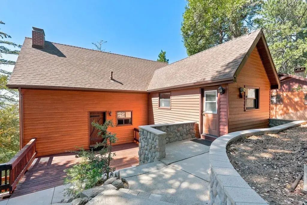 25086 Valle, Crestline
