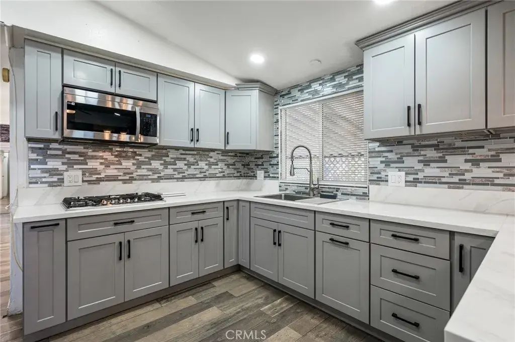 12401 Filmore 618, Sylmar