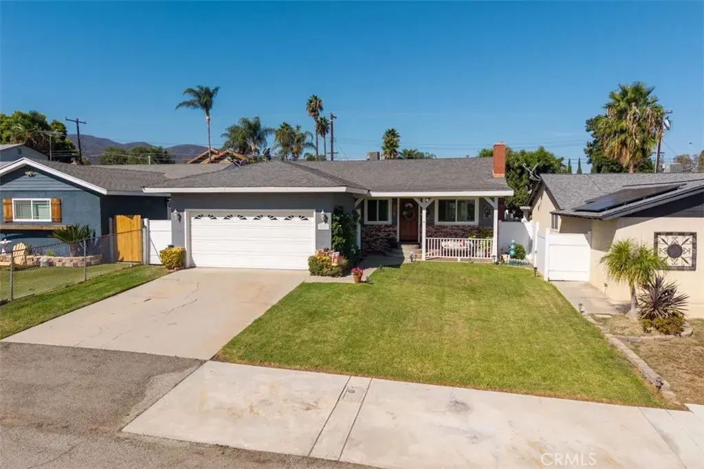 20065 Rockwell, Corona