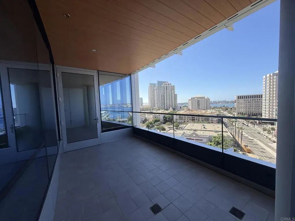 888 W E Street 1203, 