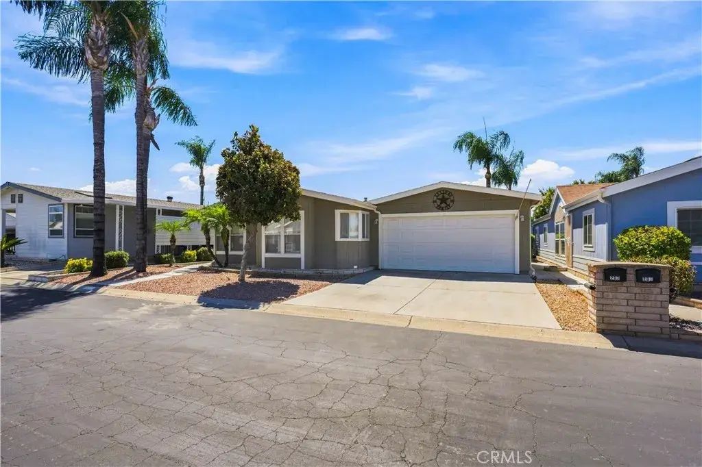 1250 N Kirby 207, Hemet