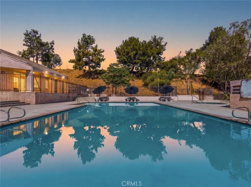 1765 Neil Armstrong 202, Montebello