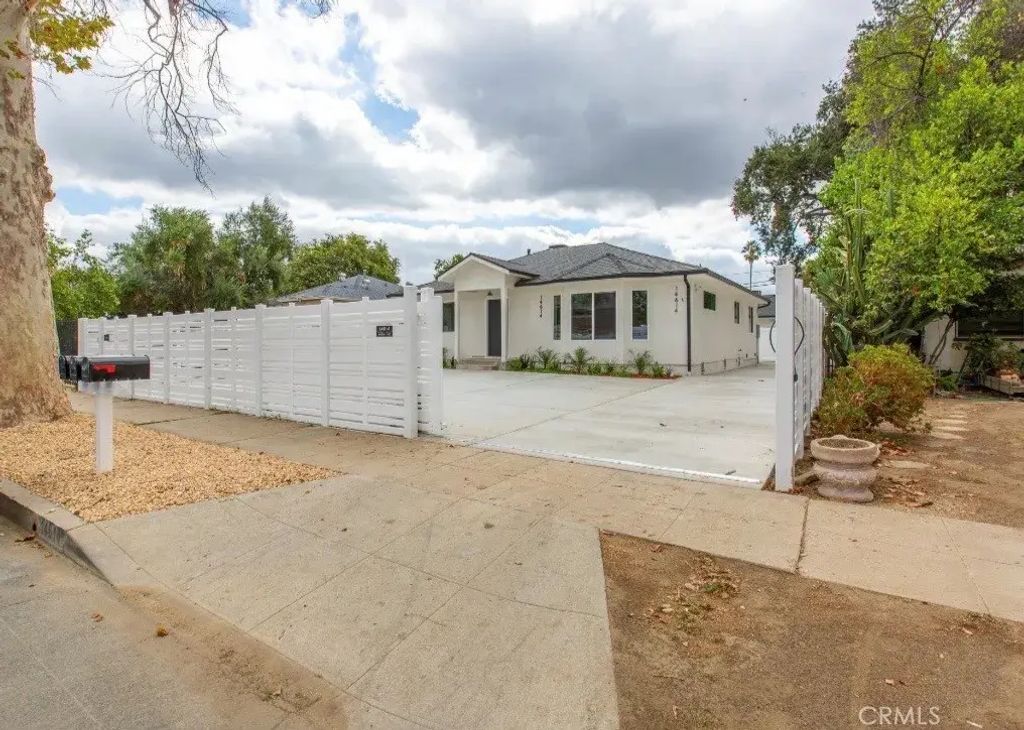14612 Vose, Van Nuys