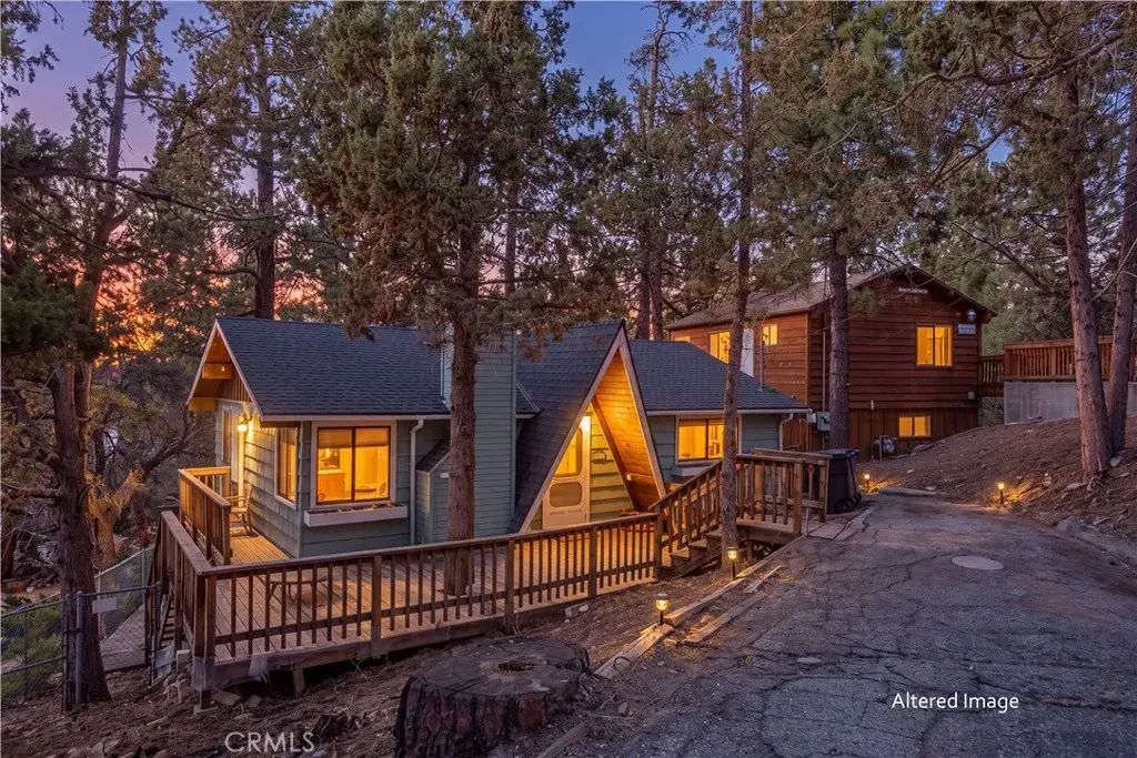 107 E Aeroplane Boulevard, Big Bear City