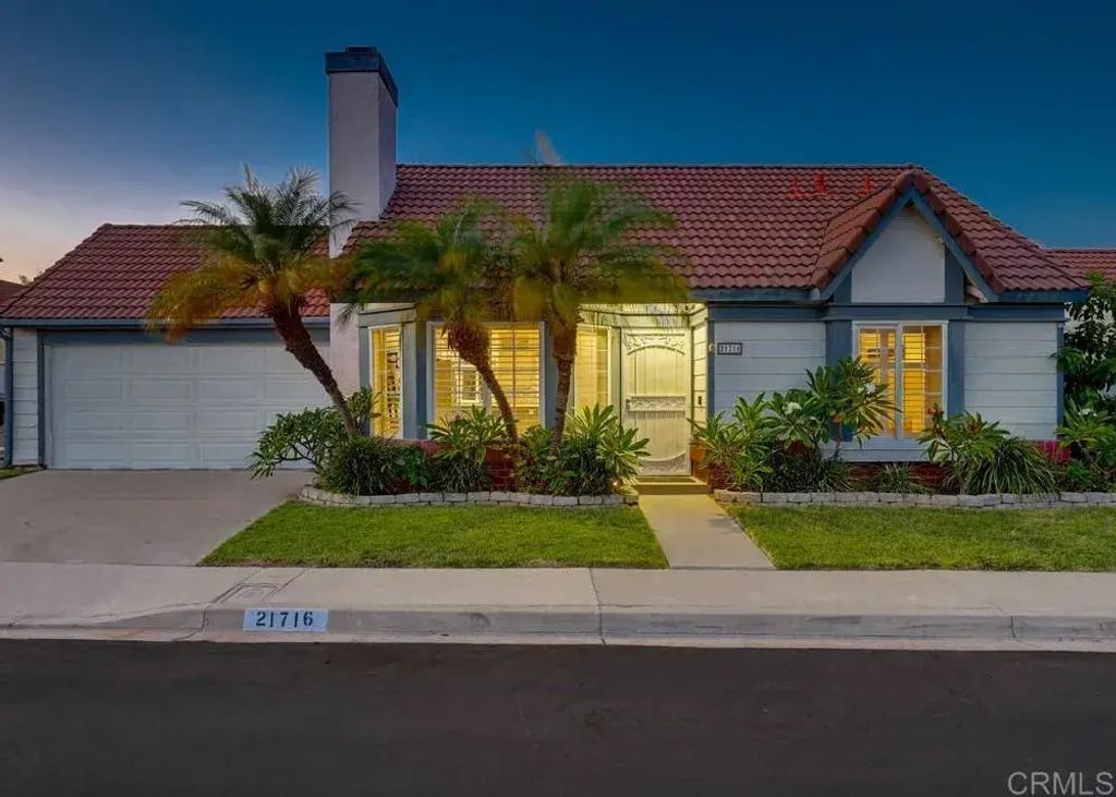 21716 Paxton, Mission Viejo