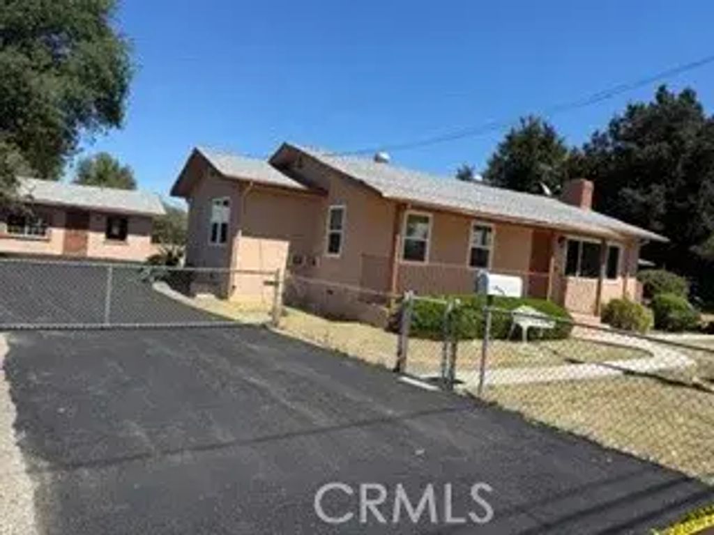 541 E Merced, West Covina