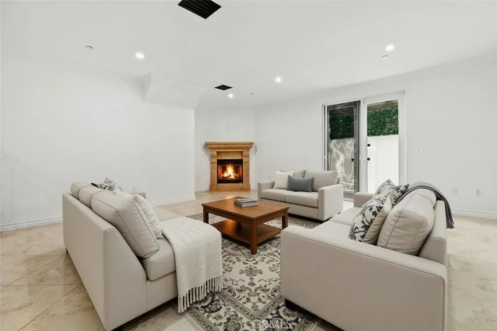 333 Milford Street 105, Glendale