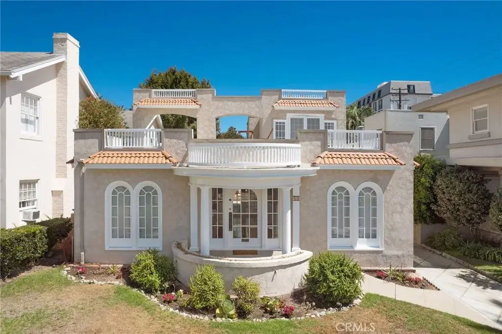 24 Lindero, Long Beach