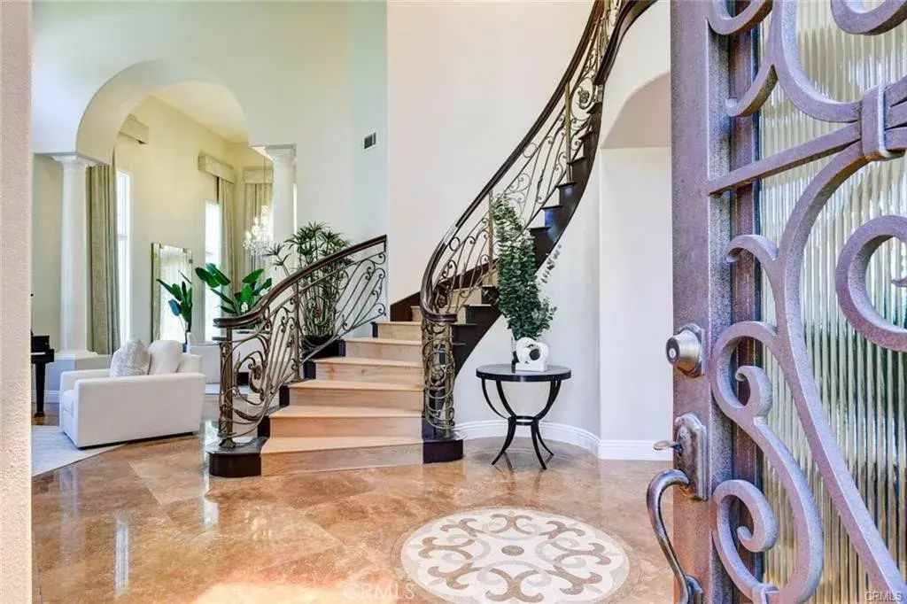 12370 Fairbanks Drive, Tustin