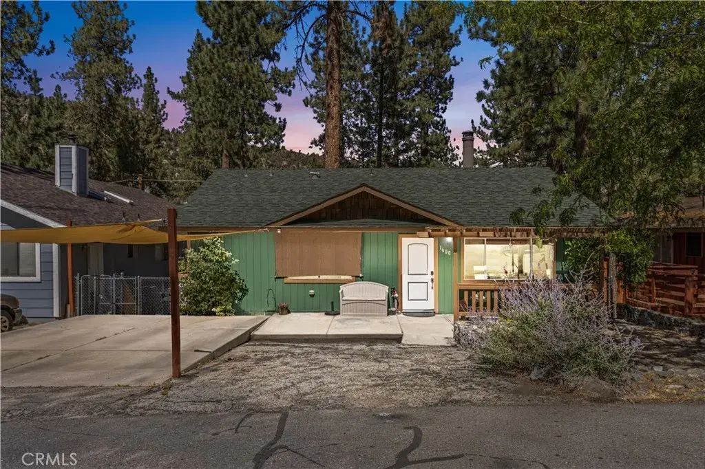 1600 Laura, Wrightwood