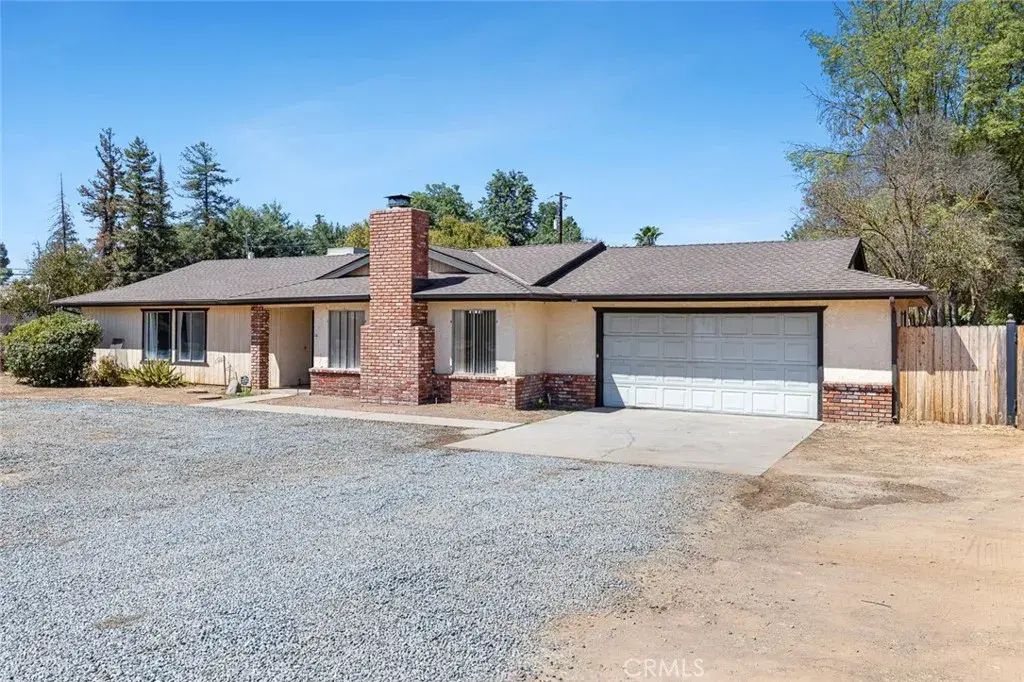 11914 Charlton Road, Madera