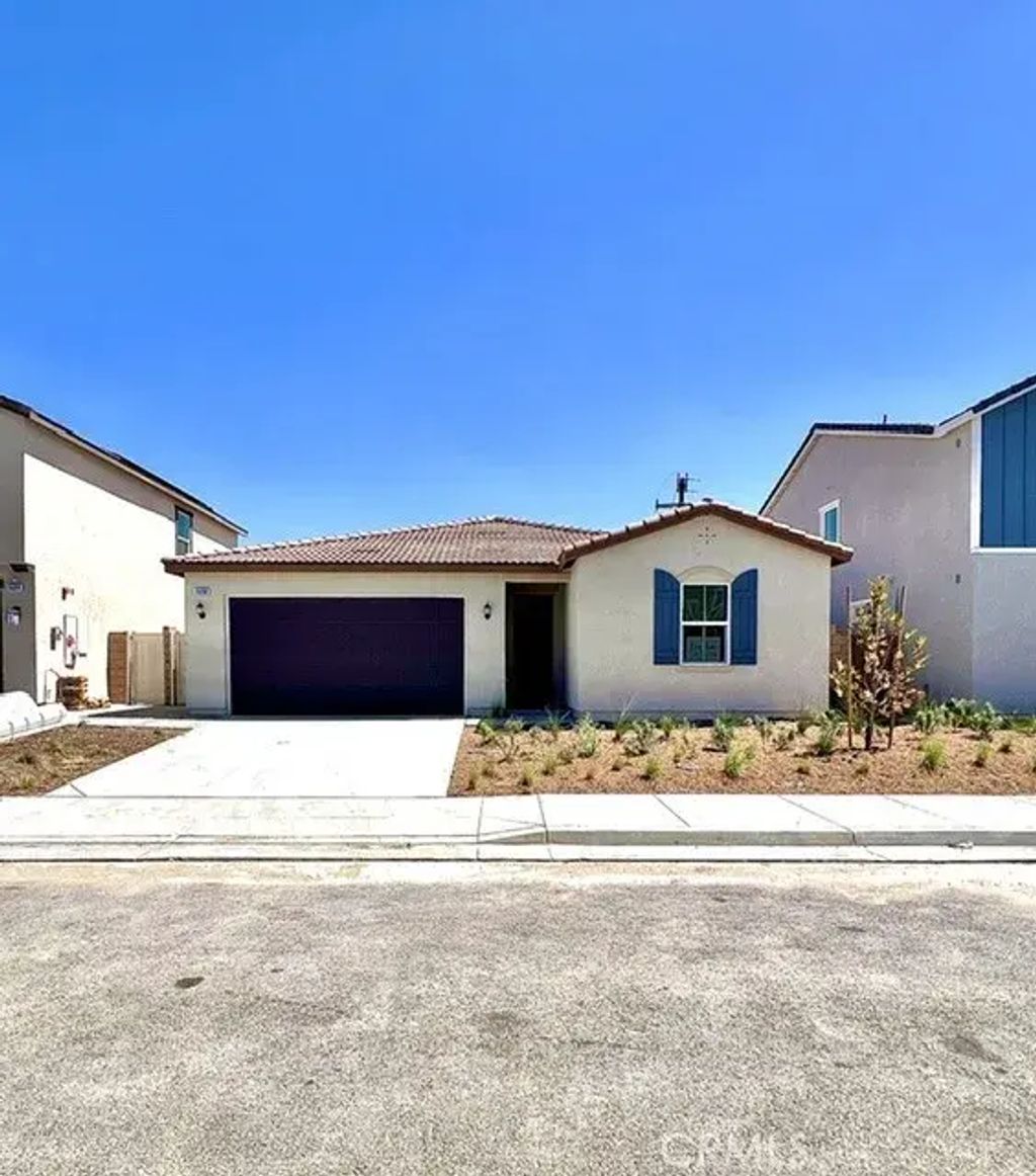 9698 Babaco Street, Riverside