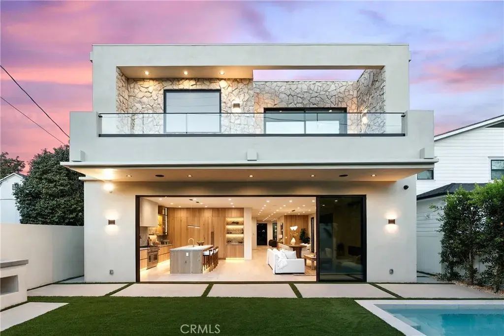 4329 Farmdale Avenue, Studio City