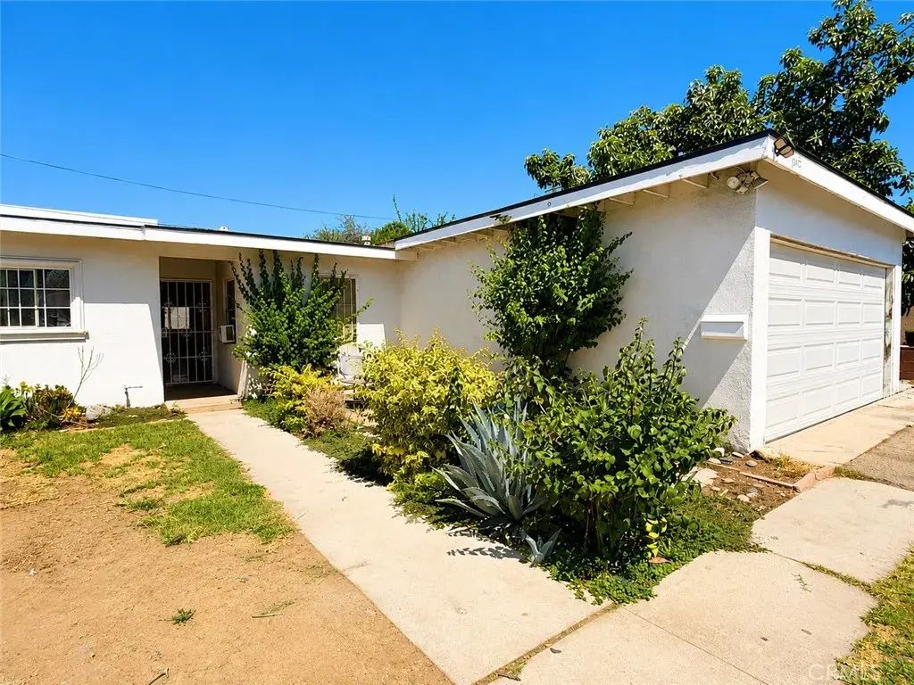 14937 Oswald, Los Angeles