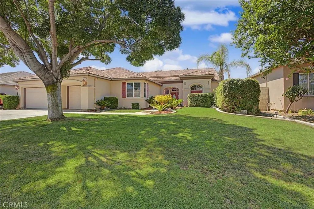 13417 Hinault Drive, Bakersfield