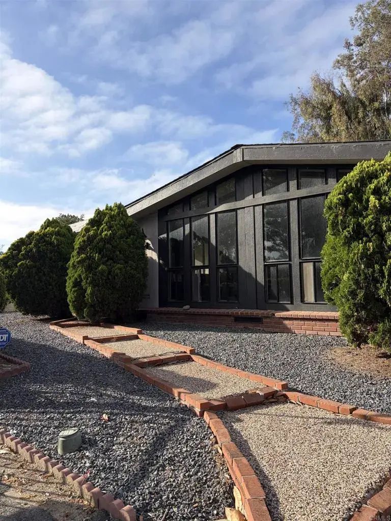Photo of Listing #PTP2606719