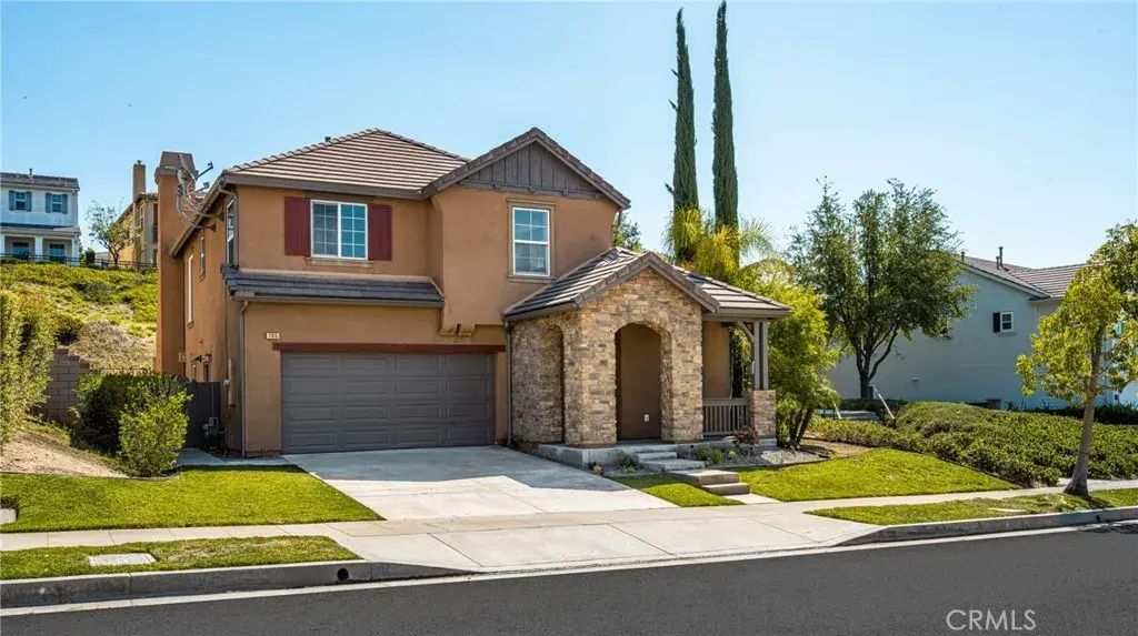 705 E Lemon Swirl, Azusa
