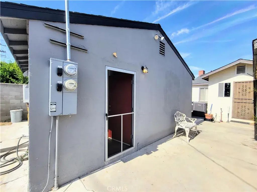 4514 Linden, Long Beach