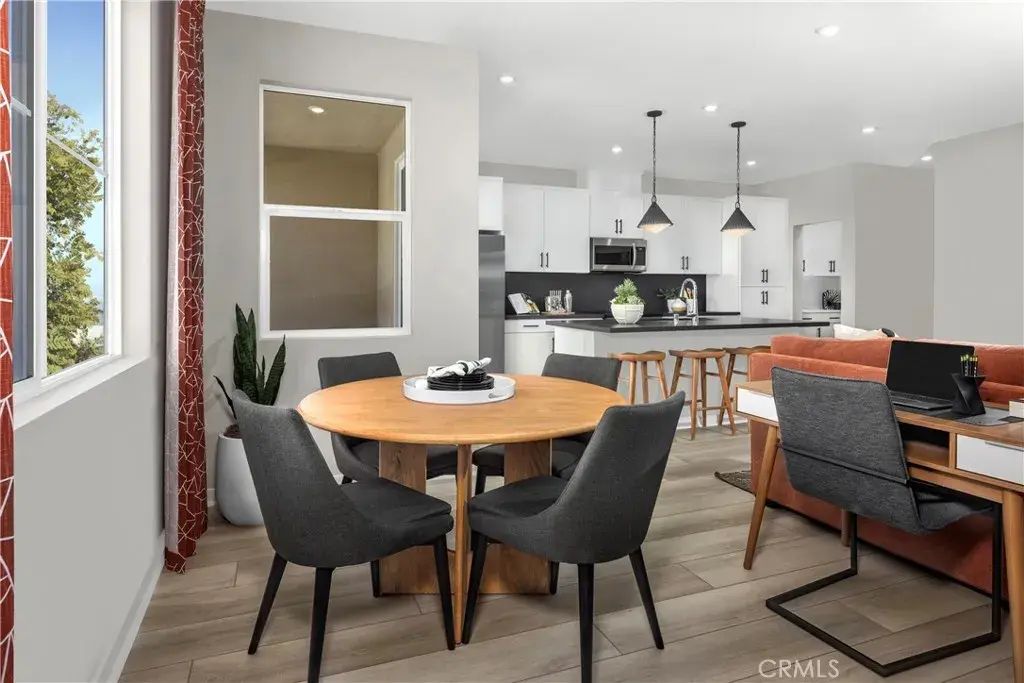 3681 W S. Eichler Paseo 3, Ontario