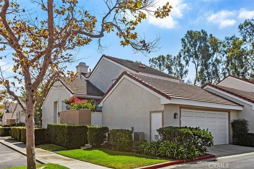 31 Dartmouth, Irvine