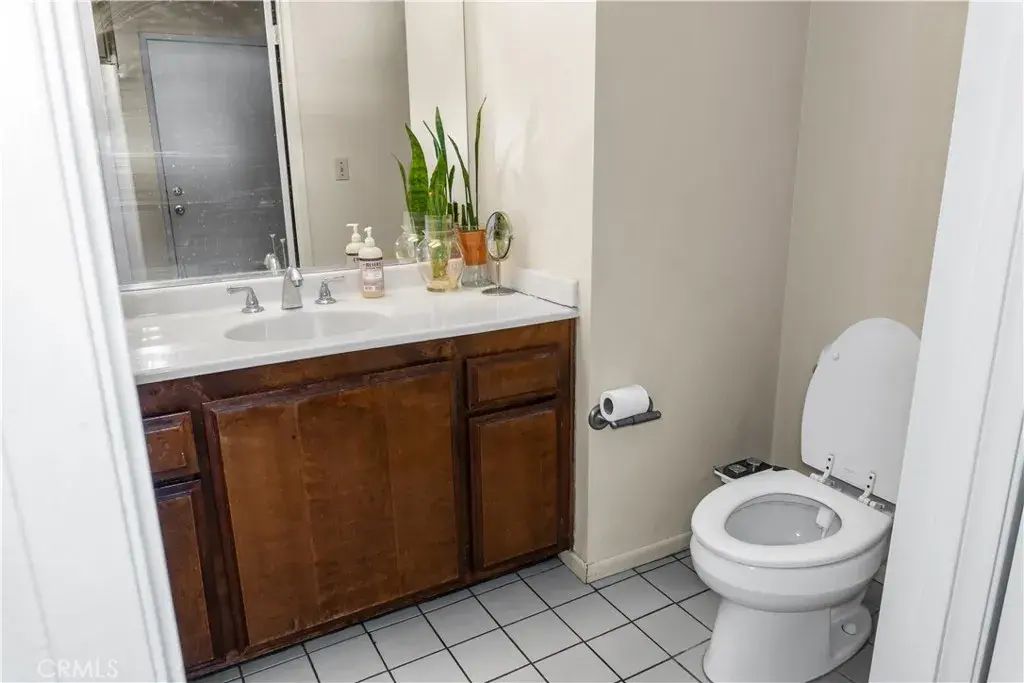 437 S Orange Ave B, Monterey Park