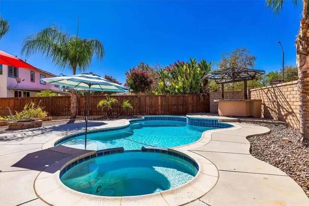 28817 Golden Dawn, Menifee