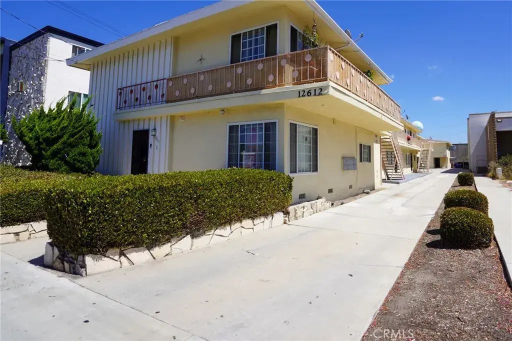 12612 Inglewood 3, Hawthorne
