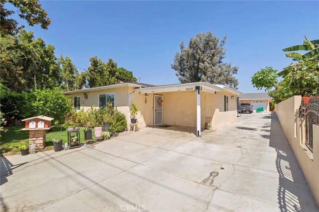 3855 W 107th, Inglewood