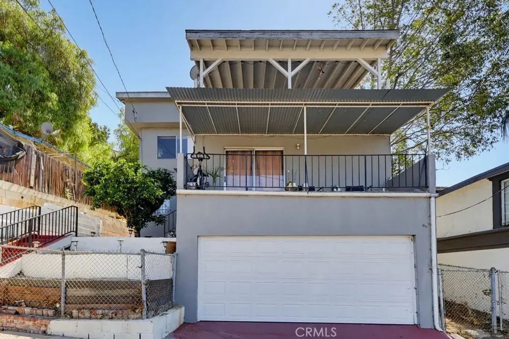 5020 Aldama Street, Los Angeles