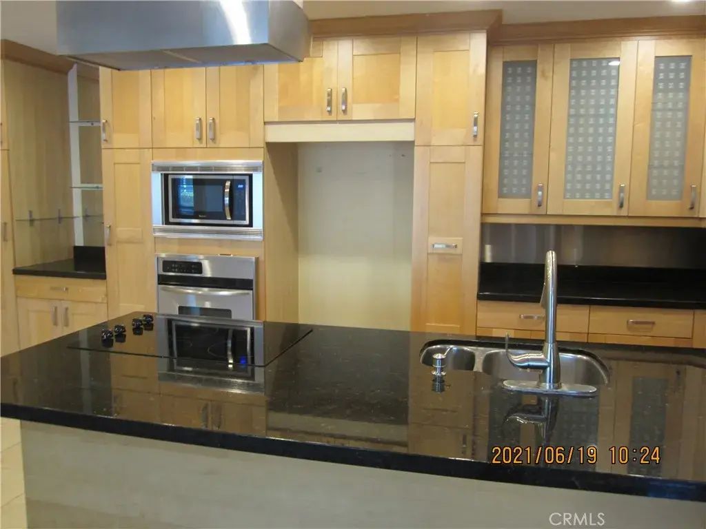 2521 W Sunflower Avenue M2, Santa Ana