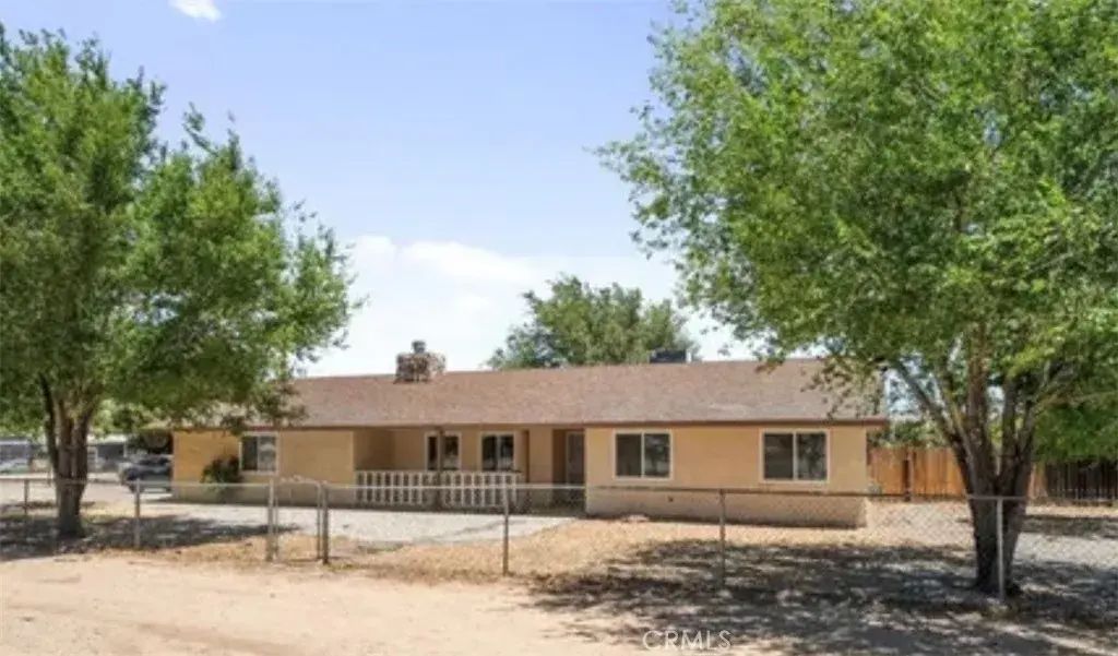 7161 7th, Hesperia