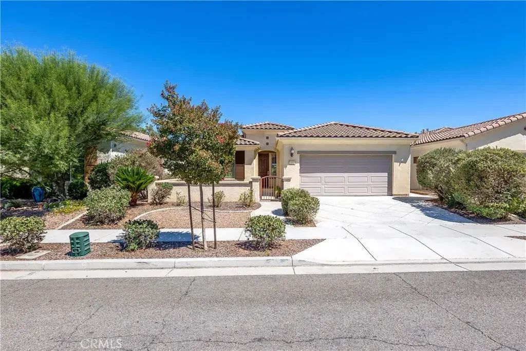 1382 Via Rivas, Hemet