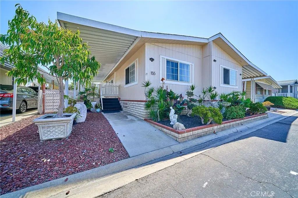 3595 Santa Fe 155, Long Beach
