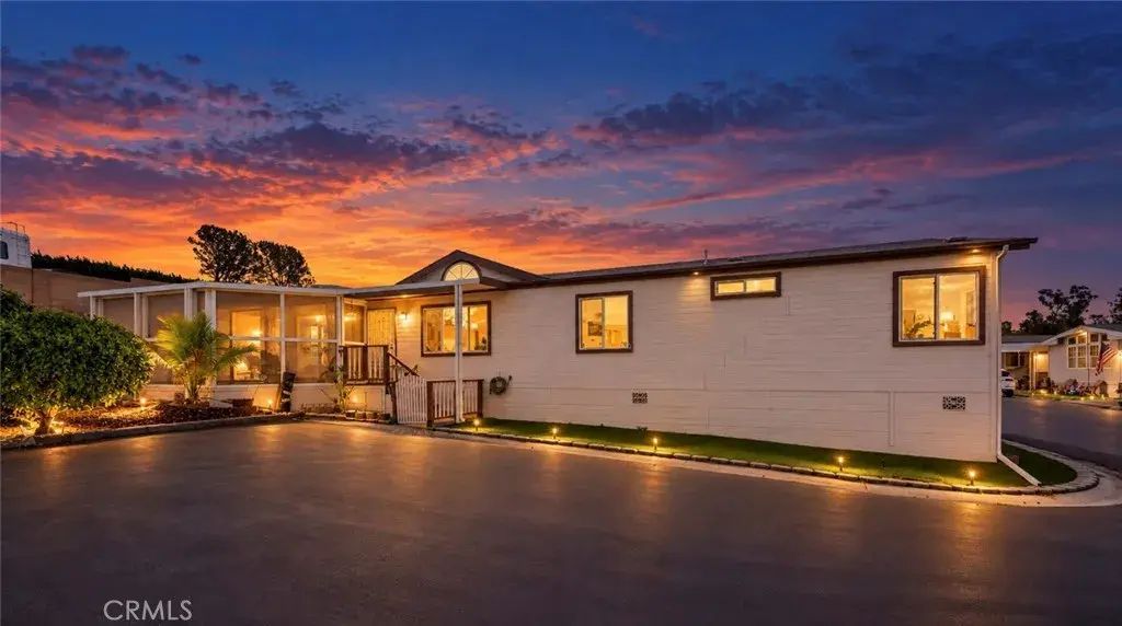 1175 La Moree, San Marcos