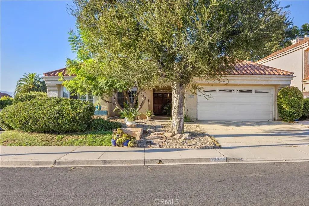 13709 Grand Isle, Moorpark