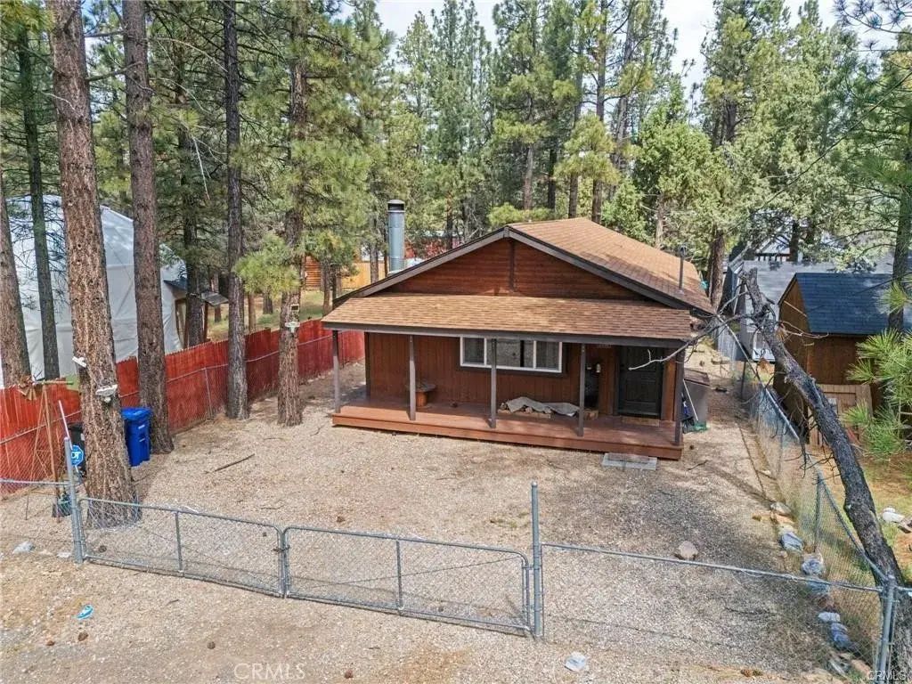 2051 6th, Big Bear City