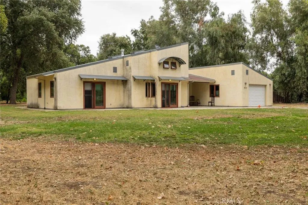 904 W 12th Avenue, Chico