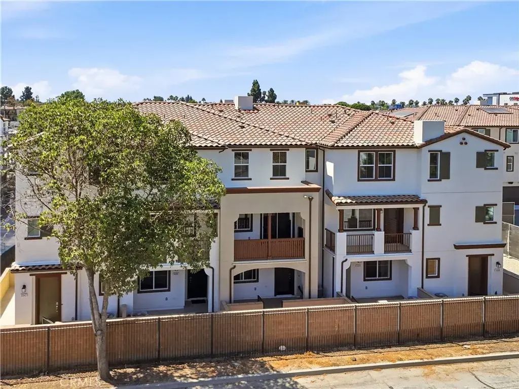 6648 Via Vista, Pico Rivera
