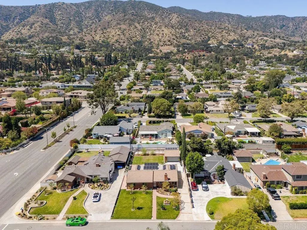 453 W Laurel Avenue, Glendora