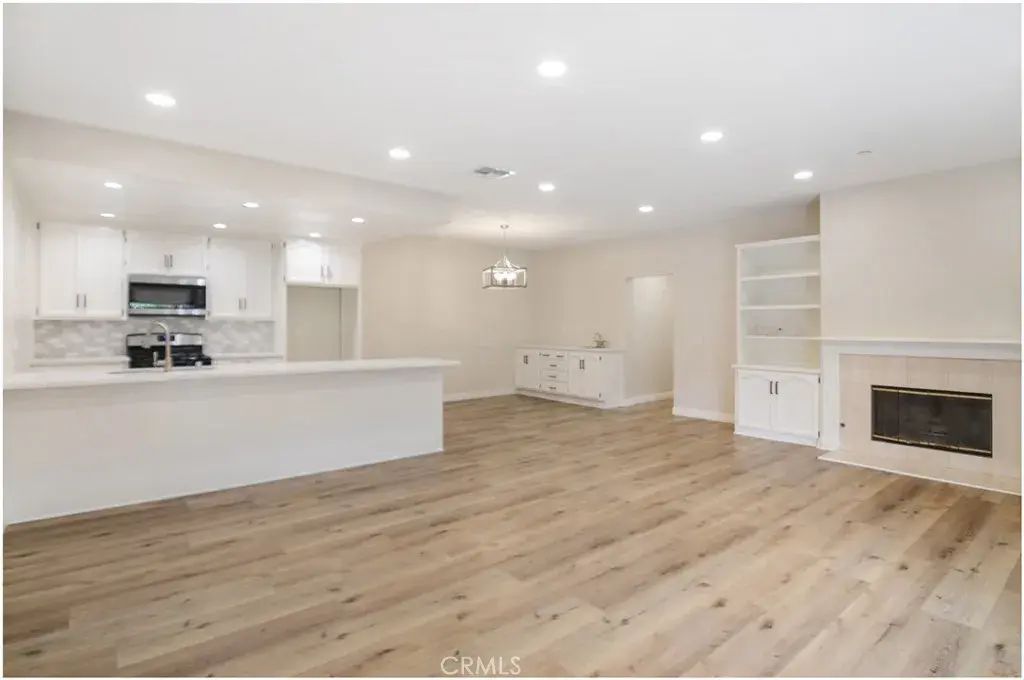 17200 Newhope, Fountain Valley