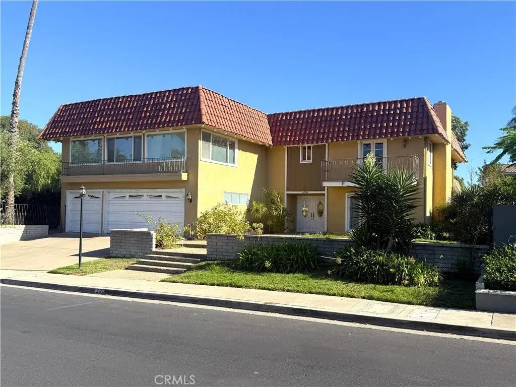 6390 E Bixby Hill, Long Beach