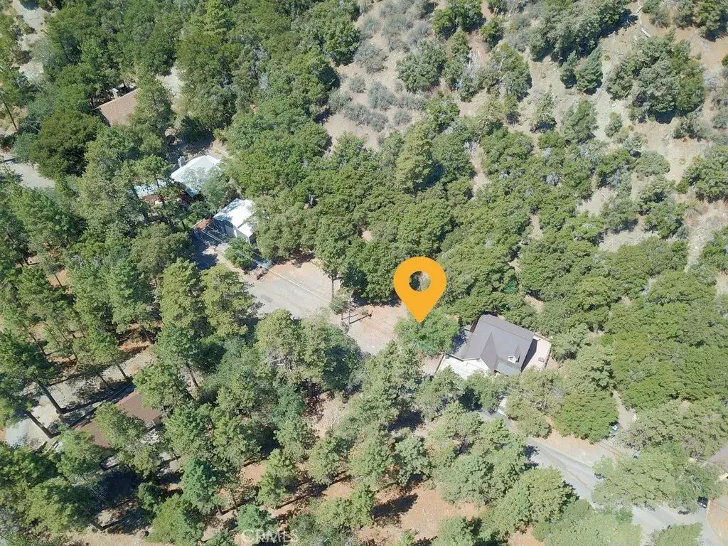5650 Acorn, Wrightwood