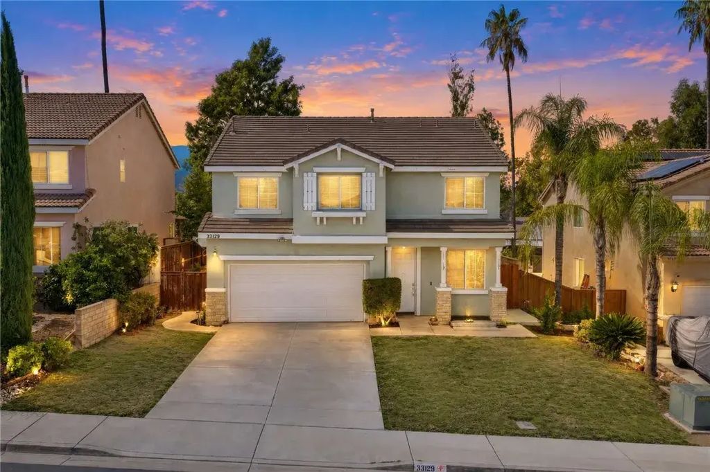33129 Shoreline, Lake Elsinore