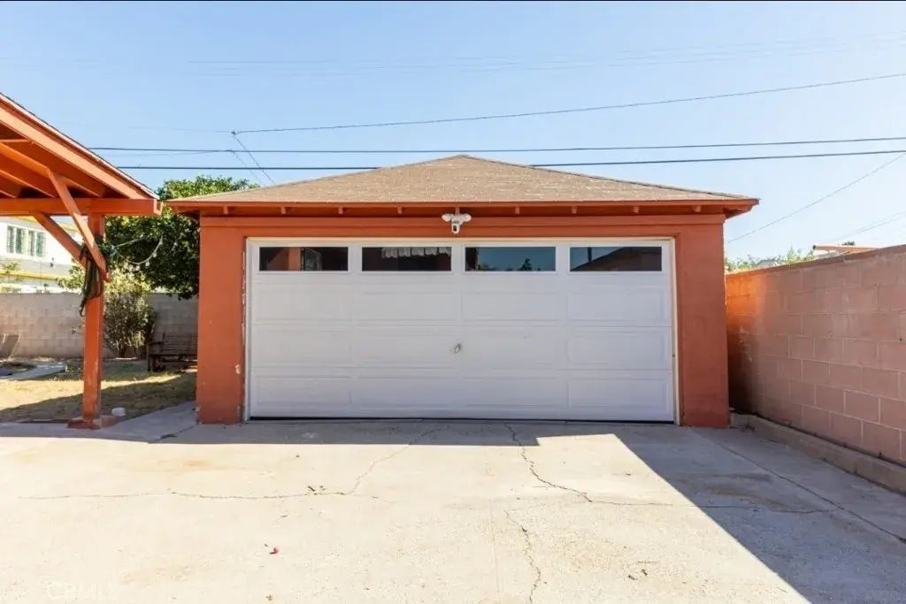 5421 Repetto, Los Angeles