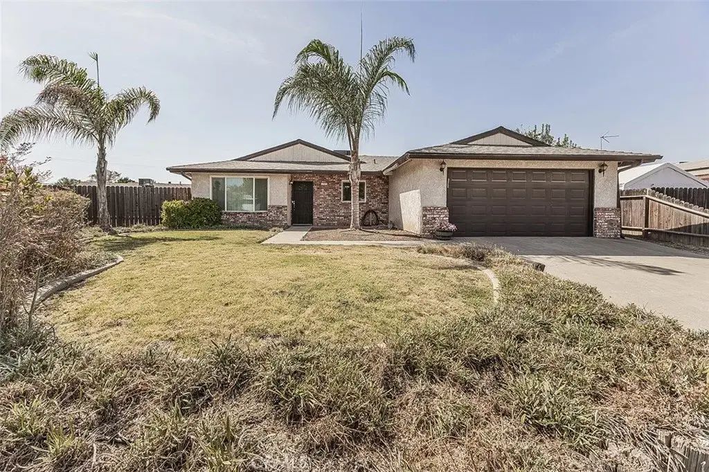 1145 Van Court, Hanford